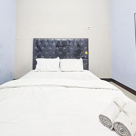 Homestay Sido Joyo Near Sunrise Mall Mitra Reddoorz Mojokerto Dış mekan fotoğraf